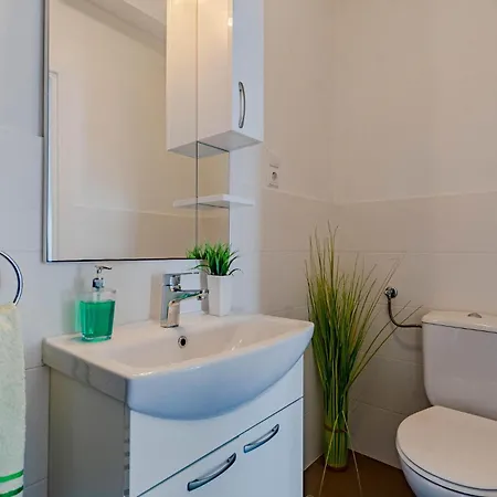 Lovely In בית נופש