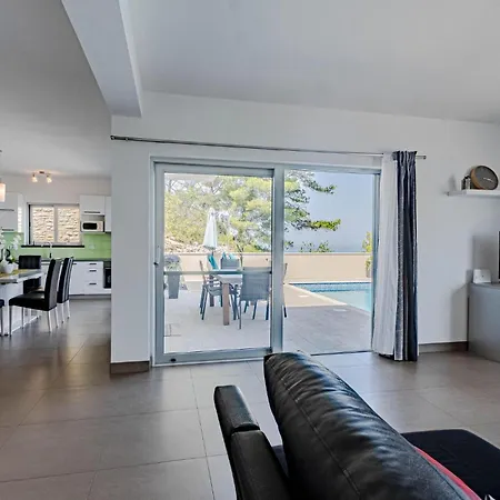 Holiday home Lovely In Prigradica