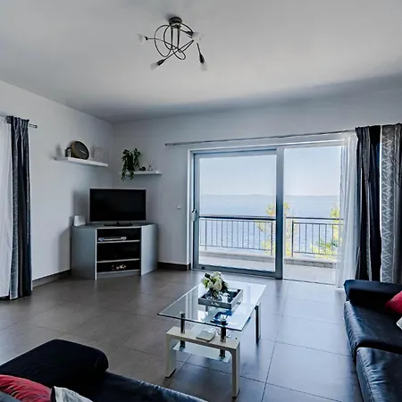 Lovely In * Prigradica